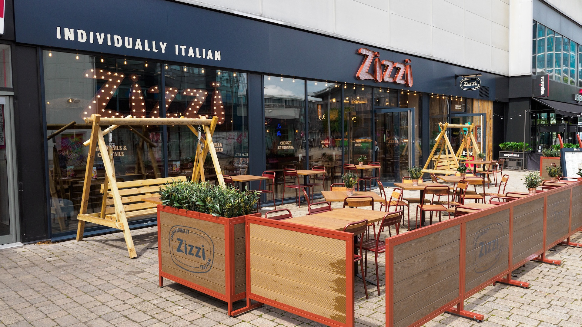 Zizzi Chatham Outdoor Seating, May 2024 